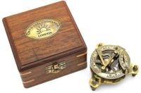 Fabriqué à la main Vintage en laiton massif cadran solaire boussole Premium boîte en bois antique outil de Navigation pointeur affichage cadeau parfait Camping