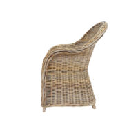 Fauteuil en rotin Kubu élégant de Surabaya, design moderne avec confort naturel pour le salon
