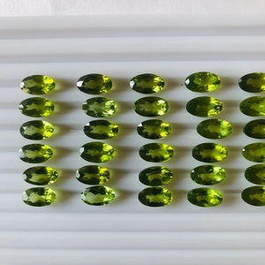 Peridot Green IGI Certified Natural Oval Cut AAA Quality 300,00 Cts Gemstone - Product Image 4