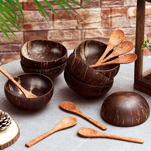 Cuenco de cáscara de coco hecho a mano, regalo para Navidad, cumpleaños o eventos especiales - Product Image 1