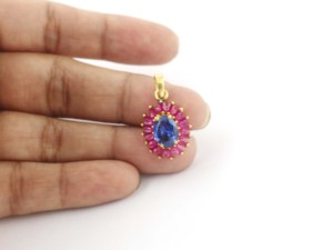 สร้อยคอจี้ไพลินและทับทิมทำด้วยมือสำหรับผู้หญิง - Product Image 2