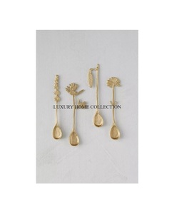 Juego de cubiertos de metal de primera calidad con elegantes mangos ergonómicos hechos de acero inoxidable de alta calidad para uso diario - Product Image 1