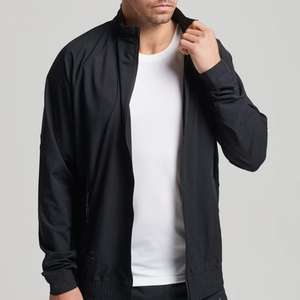 Chaquetas cortavientos con capucha para hombre Chaquetas ajustables para hombre Chaqueta resistente a la intemperie para hombre para estilos de vida activos - Product Image 3