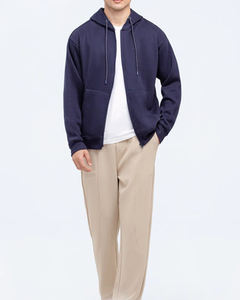 Sweat à capuche bleu marine en molleton de coton doux offrant une sensation chaude et confortable avec poche avant Manches longues Parfait pour le style automne-hiver - Product Image 5