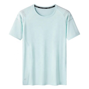 เสื้อยืดผู้ชายแฟชั่นฤดูร้อนสำหรับกิจกรรมกลางแจ้ง แขนสั้น แห้งเร็ว ระบายอากาศได้ดี ผลิตจากผ้าฝ้ายถัก 100% พิมพ์ลายด้วยเทคนิคฮีททรานเฟอร์ - Product Image 4