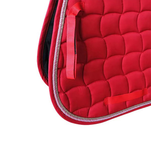 Tapis de selle anglais confortable en coton matelassé carré pour les spectacles d'équitation Jumping Performances - Product Image 6