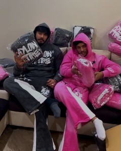 ชุดวอร์มแบบใหม่ คุณภาพสูง ลวดลายฟอกสีและซีดจางจากแสงแดด ผ้า 400 GSM คุณภาพสูง ผ้าฝ้าย 100% - Product Image 6