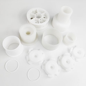 Petites pièces en plastique technique moulées par injection sur mesure au Vietnam pour transmission mécanique en PA6 et PP selon les plans du client - Product Image 2