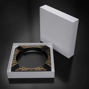 Cendrier de forme carrée en métal de couleur noire et marron élégante pour les accessoires de fumeur et de briquet de créateur sur la table - Product Image 4