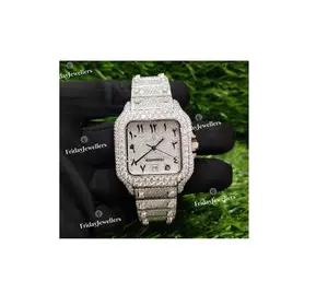 印度出口商出售的最新设计的硅石钻石冰镇手表，奢华风格男女时尚手表