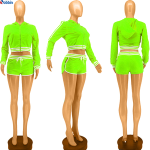 Ensemble de shorts de sport en coton de haute qualité, logo personnalisé, streetwear pour femmes, ensemble assorti en 2 pièces, coupe courte - Product Image 1