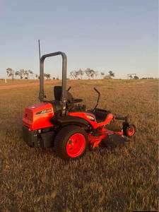 เครื่องตัดหญ้าแบบนั่งขับเคลื่อนด้วยดีเซล Kubota ZD1211 รุ่น Direct Supply สำหรับงานหนัก ใช้งานเชิงพาณิชย์ เหมาะสำหรับมืออาชีพ - Product Image 3