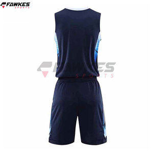 Camiseta de baloncesto con impresión por sublimación personalizada con diseño de uniforme de baloncesto universitario con servicios ODM y OEM - Product Image 3