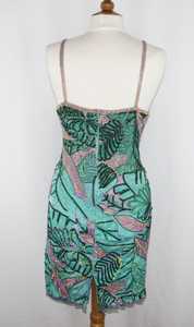 Robe de bal sans manches florale en forme de corps Aline élégante robe de soirée longue avec paillettes et perles perlées avec logo sur le devant - Product Image 4