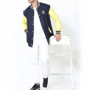 Nouvelles vestes Letterman pour hommes au design optimal, avec col montant, logo sur le devant, écologiques et respirantes, couleurs et logo personnalisables - Product Image 5