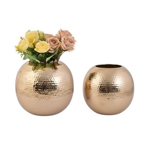 Jarrón de Flores de Metal de Aluminio Martillado Plateado Moderno de Alta Calidad para Decoración del Hogar y Eventos de Boda a Bajo Precio - Product Image 4