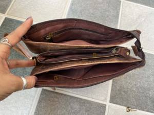 Femmes naturel Style occidental peau de vache fourrure cuir bandoulière fronde sac à main fermeture à glissière lettre multi-usages Offre Spéciale - Product Image 6