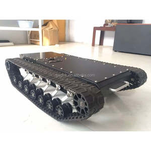 Plateforme robotique sur chenilles en caoutchouc avec caméra et antennes pour patrouille de sécurité - Product Image 2