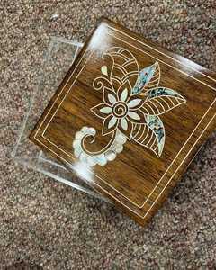 Caja de regalo acrílica moderna con tapa decorativa con incrustaciones de concha Soporte de dulces árabe Premium para bodas, regalos Eid, uso de exhibición en el hogar - Product Image 3