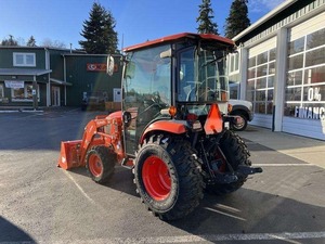 Kubota M7040 4WD Cab Tractor 645 Hours 70 HP Dual Hydraulic Rear Remotes 40HP Rated <b>Walking</b> Tractor - Product Image 6