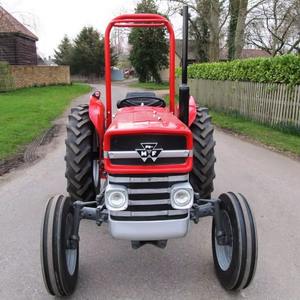 NUEVO Tractor de Ruedas AGCO Massey Ferguson 135 4WD de 70 CV para Motor para Uso Agrícola, Bomba de Transmisión de Engranajes de Alta Productividad, Caja de Cambios - Product Image 2