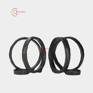 Nouveau design Bougeoir de luxe poli, pot à bougie élégant en métal unique, couleur noire, enduit de poudre, idéal pour Noël - Product Image 1