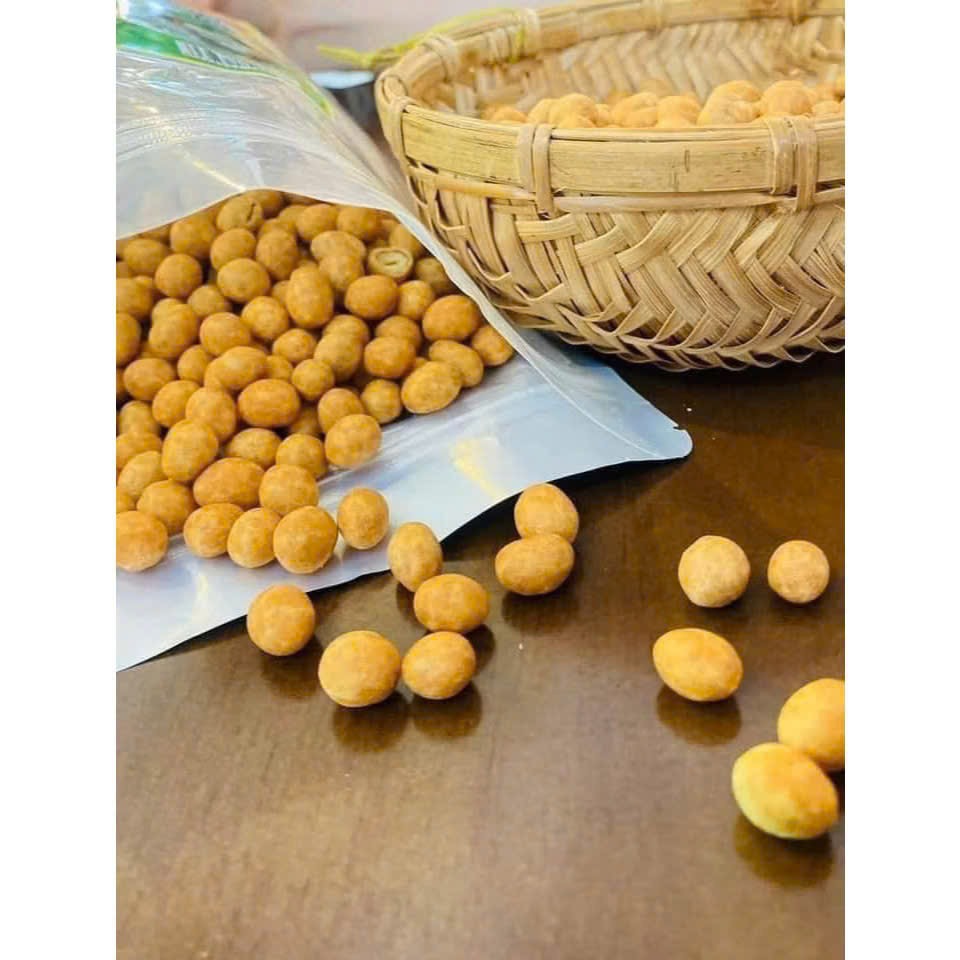 Embark on a Flavor Journey: Experience the Tropical Harmony of Golden Roasted Peanuts and Sweet Coconut.