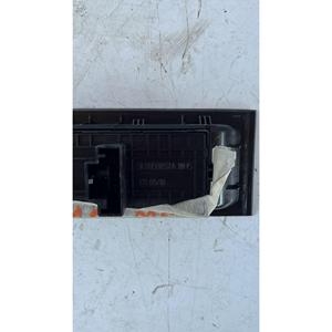Panel de Botones Delantero Izquierdo para SKODA Octavia S.Wagon 5ta Serie (5E5) (16>20) 5E0867171 - Product Image 3