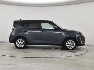 Kia Soul LX Hatchback 2025, SUV Negro de Cinco Puertas, Crossover Compacto - Product Image 6