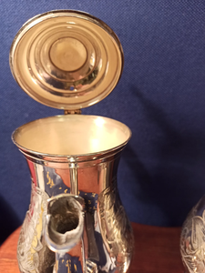 Théière en laiton de style Mughlai d'art indien avec couvercle et une poignée de concepteur, conception gravée, articles de service, vaisselle arabe Dallah - Product Image 5