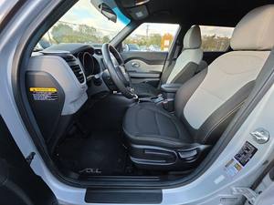 IMPRESIONANTE Ki-a So-ul + Plus 2016, Vagoneta 2.0L, TRANSMISIÓN AUTOMÁTICA, 4 CILINDROS - Product Image 5