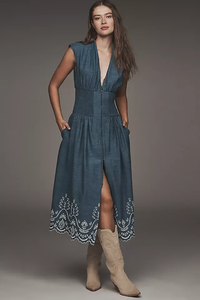 Vestido bordado ucraniano moderno elegante de estilo único, regalo Original para mujer, vestido largo increíblemente suave de mezclilla para vacaciones para mujer - Product Image 3