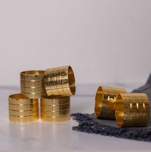 Anneaux de serviette carrés en métal doré pour la vaisselle de mariage Décoration de restaurant occidental Améliore vos paramètres de papier en tissu - Product Image 3