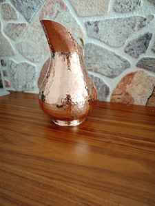 Jarra de cobre para bebidas con diseño martillado: diseño antiguo, elegante contenedor de bebidas para el hogar, la cocina y las fiestas - Product Image 4