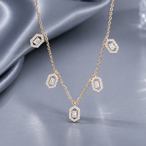 สร้อยคอจี้เพชรทรงเหลี่ยมมรกตทองคำขาว 14K สำหรับผู้หญิง ขายส่ง หรูหรา รับผลิตแบบ OEM ODM เครื่องประดับสั่งทำ - Product Image 1