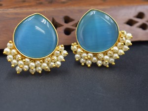 Pendientes DE VENTA DE Año Nuevo Fabricante Proveedor Pendientes de tuerca redondos de piedra natural inoxidable chapados en oro de 18K - Product Image 2