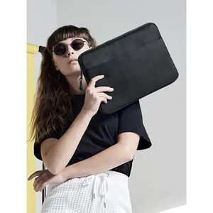 Étui pour ordinateur portable 13 pouces, nouveaux étuis et sacs à crayons, merchandising personnalisé essentiel - Product Image 2