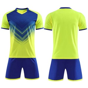 Conception personnalisée de vêtements de football pour adultes, ensembles d'uniformes en polyester de haute qualité, y compris un maillot et un short-Option OEM ODM - Product Image 4