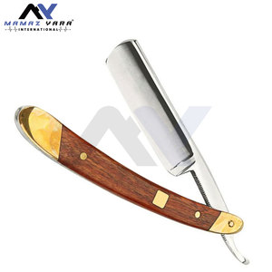 Navaja de Afeitar Profesional de Acero Inoxidable de Alta Calidad con Hoja Recta para Salón de Belleza y Barbería, con Estuche de Cuero - Product Image 1