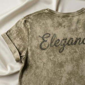 Camisetas Personalizadas al por Mayor de Algodón y Elastano con Transferencia Térmica de Pedrería para Cumpleaños de Reina - Product Image 3