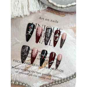 Unghie Finte Crimson Lace: Accessorio per Nail Art Elegante e alla Moda - Product Image 3