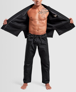 Fabricante de Uniformes/chaquetas de Karate Vinor Sports de bajo precio en Sialkot Pakistan-Ropa de artes marciales de calidad - Product Image 1