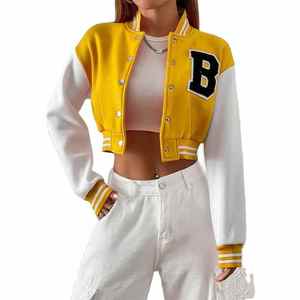 Venta al por mayor de chaqueta de invierno para mujer 2024 de diseño personalizado Varsity Jacket Crop Varsity Jacket para mujer - Product Image 1