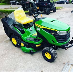 Tondeuse à gazon John Deere X950R, puissante tondeuse professionnelle autoportée. - Product Image 5