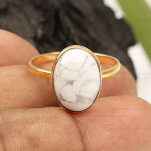 แหวนฮาวไลท์สีขาวรูปไข่10X14มม. ใช้925เงินสเตอร์ลิง18K ชุบทองไปงานปาร์ตี้ - Product Image 6