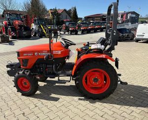 Achetez un tracteur agricole M7060 de 55 CV, moteur de qualité supérieure, livraison rapide, pour le travail agricole, efficace, puissant, facile à utiliser - Product Image 2