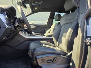 2023 2022 2024 Q8 Audi (ในสีที่ต่างกัน) - Product Image 3