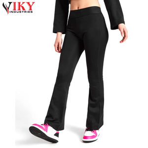 Ropa de calle para mujer, jersey con capucha de Color negro completo, chándal de estilo acampanado con logotipo personalizado de VIKY INDUSTRIES - Product Image 3