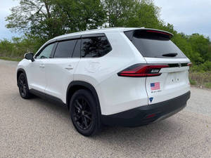 Grandd Highlanderr Hybriid Limitd AWD Limitd 4dr S.U.V 2025 - Product Image 4