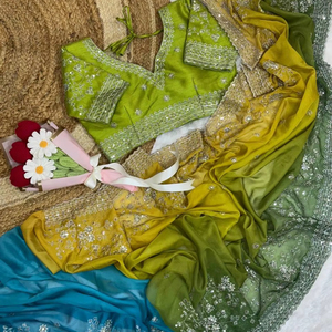 Saree de luxe en soie douce tissée pour mariages et fêtes fabriqué en Inde pour adultes saree sari shari - Product Image 1